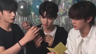 لایو تولد < ژانگ هائو > عضو گروه ZeroBaseOne با حضور" کیم جیوونگ و کیم گیووین " |تولدش مبارک|