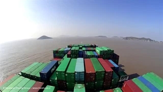 نمایی خارق العاده از بزرگترین بندر جهان شانگهای چین