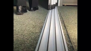 شیشه اسلایدینگ سایه روشن