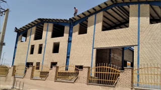 اجرای سقف شیبدار و شیروانی فلزی-آردوازرنگی -پوشش سقف شیبدار-سقف خرپا-تعمیرات سقف(09391431941)