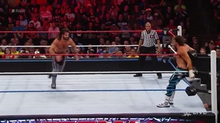 مسابقه کشتی کج بین دولف زیگلر و ست رالینز در RAW 2016