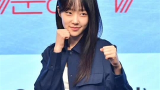 اخبار: انتشار تصاویری از کنفرانس خبری سریال بوکسور دوستداشتنی من