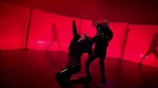 اجرای یونجون و کای در استودیو چوم