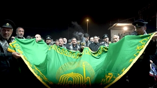 از مشهد تا کربلا، زیر نور خورشید خراسان است/ این نگاه رضا(ع) است که قلب‌ها را حسینی می‌کند ...