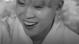 ولی حتی خندیدنتم خجالتیه...jungkook