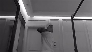 جانگ کوک چالشش..:)  من هنوز باورم نمیشه هفته دیگه باید بریم مدرسع"_"