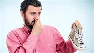 علت بوی بد پا چیست و ۵ روش ساده درمان  بوی بد پای