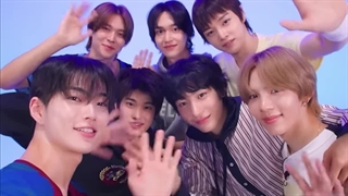 حضور گروه رایز در برنامه Question parade Hello82 با زیرنویس فارسی riize