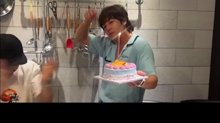 قسمت هشتم ولاگ خودم حلش میکنم/ جانگ کیون سوک ( با ترجمه فارسی)